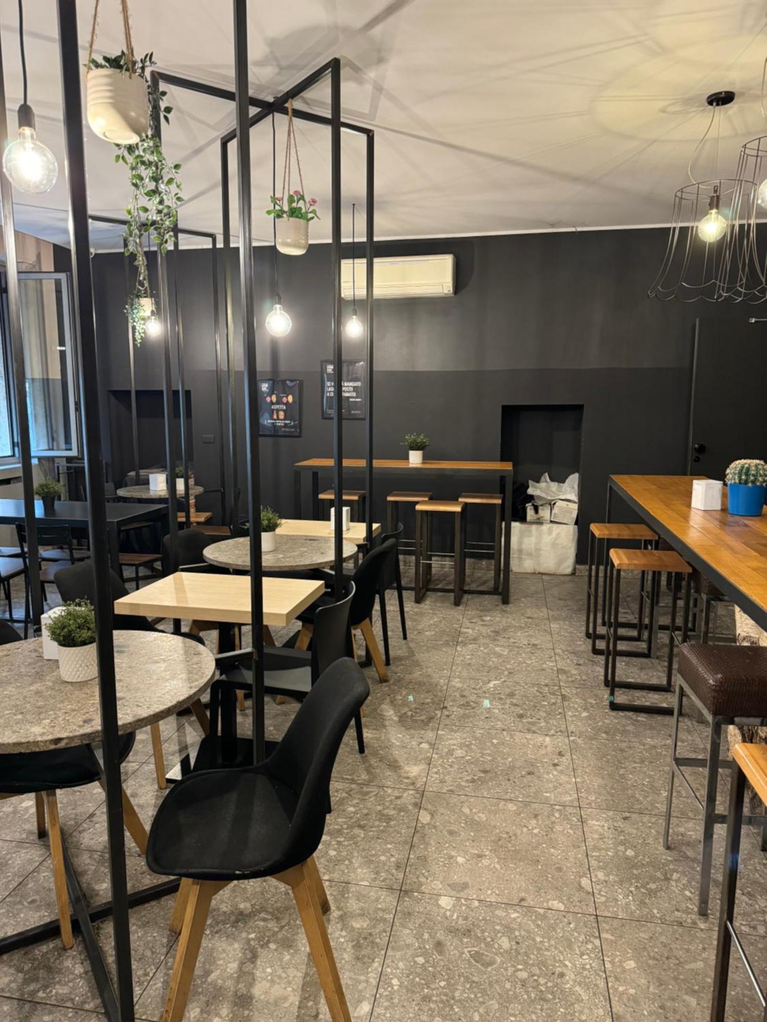 Free 30 Minutes Preemptive Cognitive Disconnect Therapy Price Location Real Duomo Palace Mini Suite Milan Exterior photo